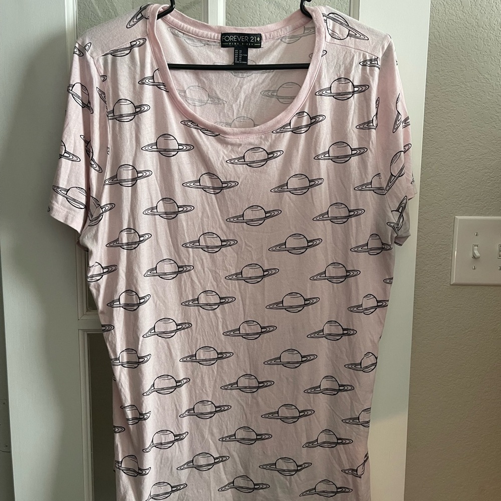 Forever 21 Pink Planet Print T-Shirt